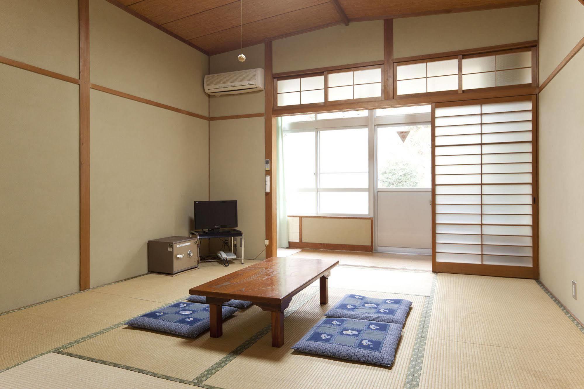 Yuzuruhaso Hotell Minamiawaji Exteriör bild